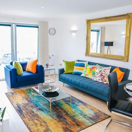 Riverside 2 Bed Apartment London Exterior photo