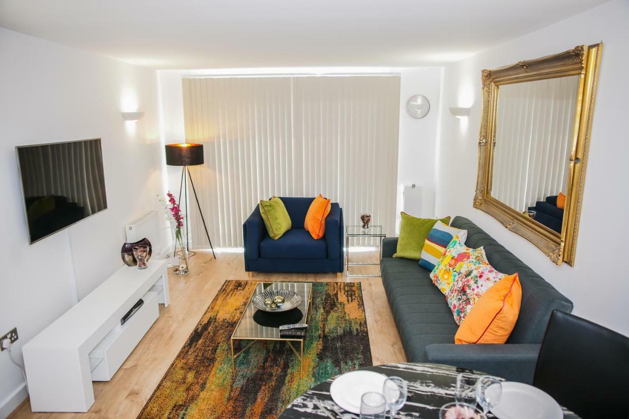 Riverside 2 Bed Apartment London Exterior photo