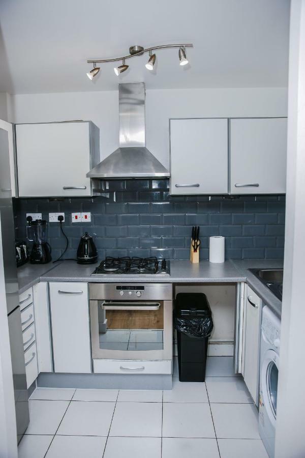 Riverside 2 Bed Apartment London Exterior photo
